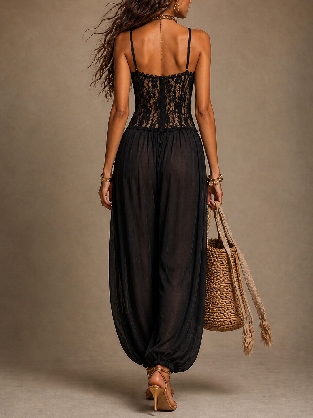 Brielle | Mono halter de encaje vaporoso
