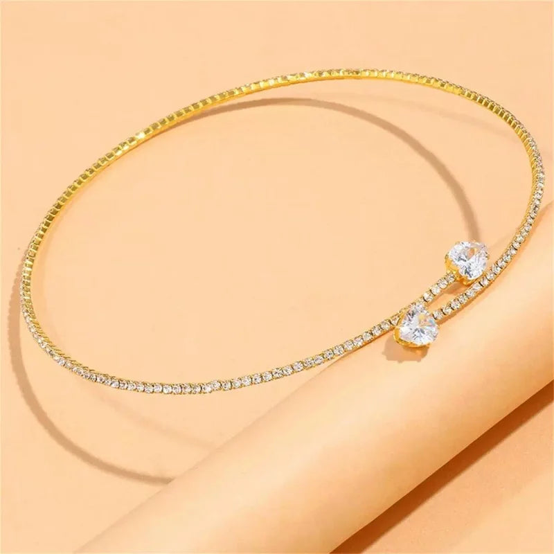 Amara | Collar Gargantilla Corazón de Cristal