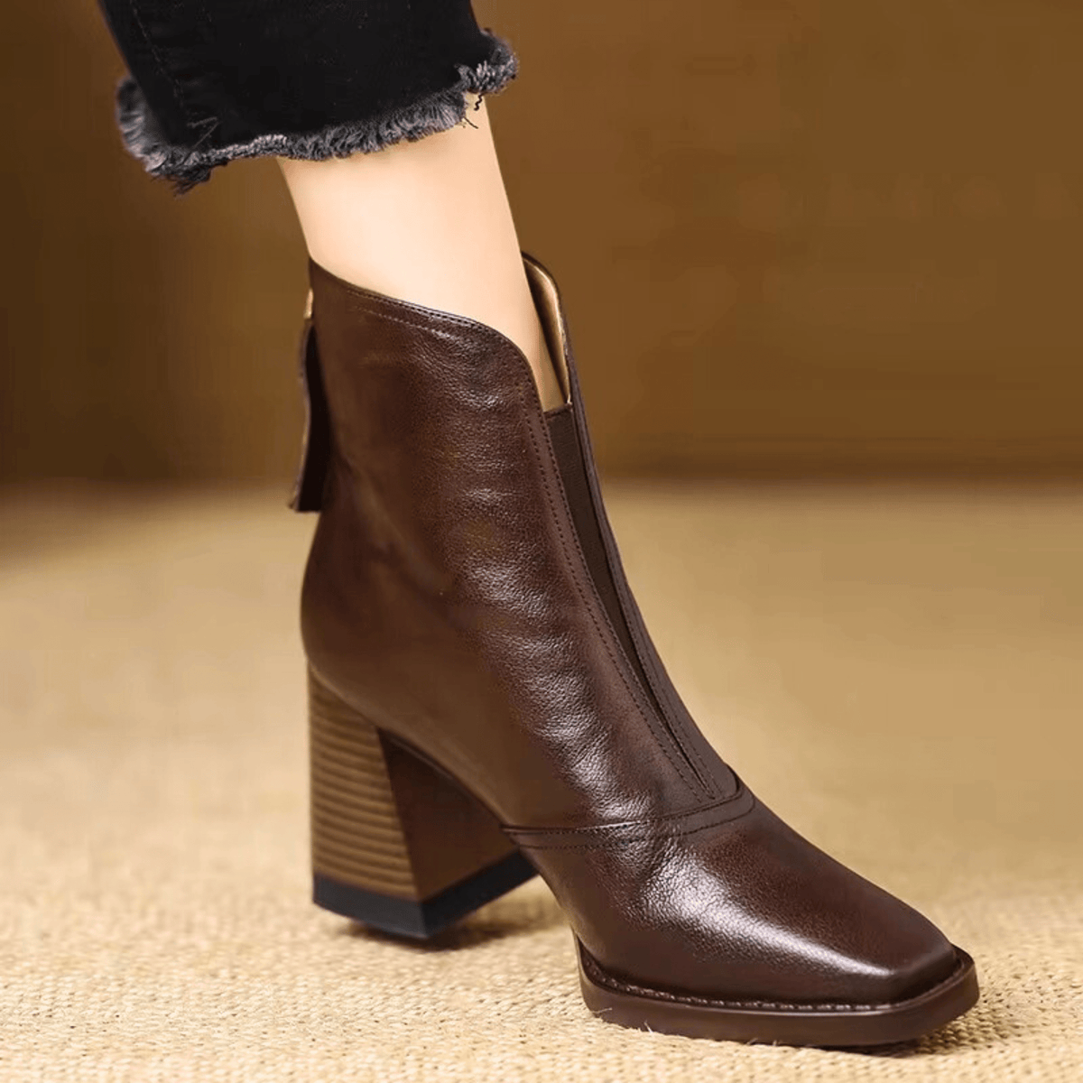 Norina | Botines de Piel con Tacón Medio